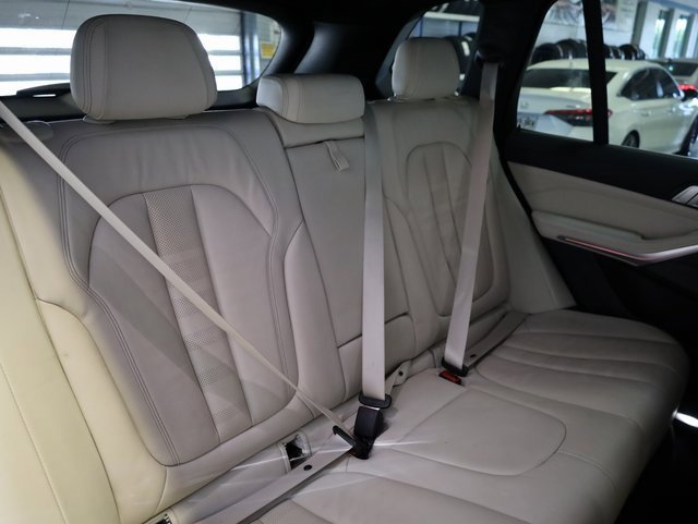 Used 2019 BMW X5 xDrive40i image 34