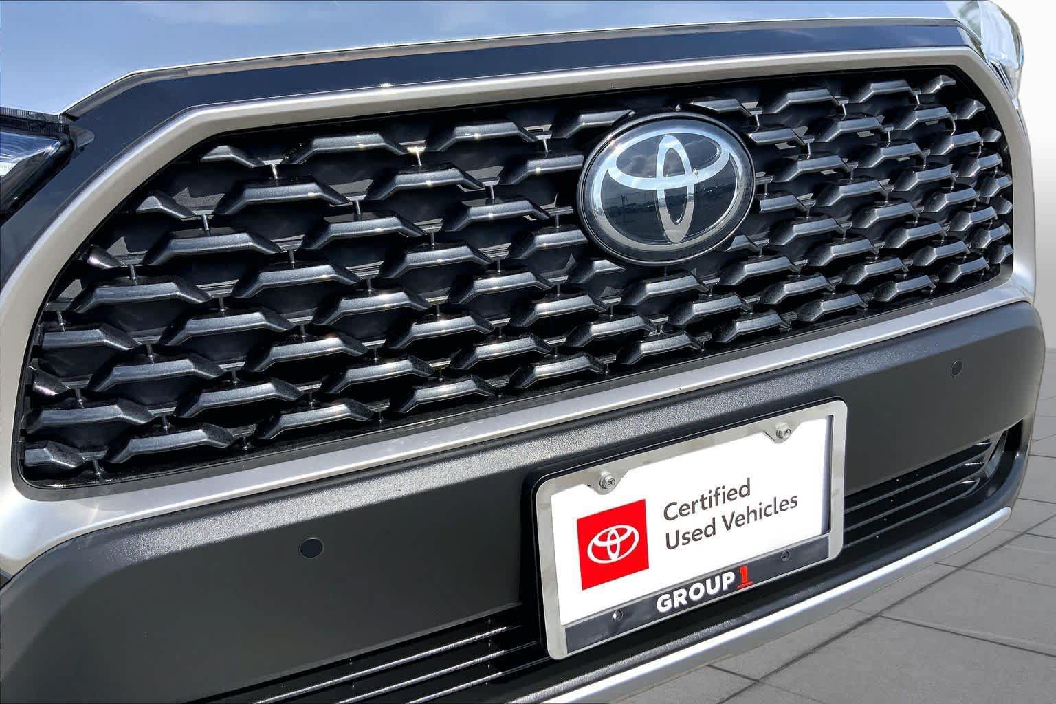 Certified 2023 Toyota Corolla Cross XLE w/ Convenience Package FWD image 29