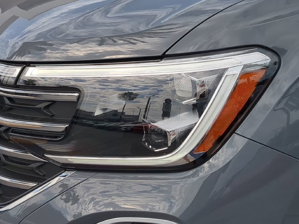 New 2026 Volkswagen Atlas SE FWD image 7