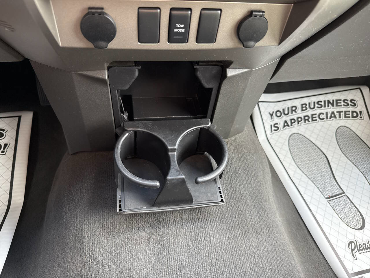 Used 2006 Nissan Titan XE image 30