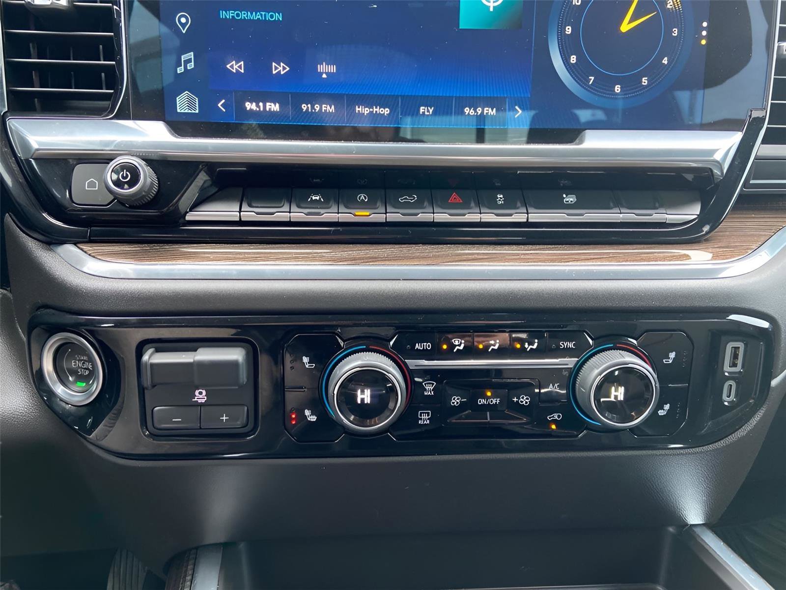 Used 2025 Chevrolet Silverado 1500 RST w/ Redline Edition image 22