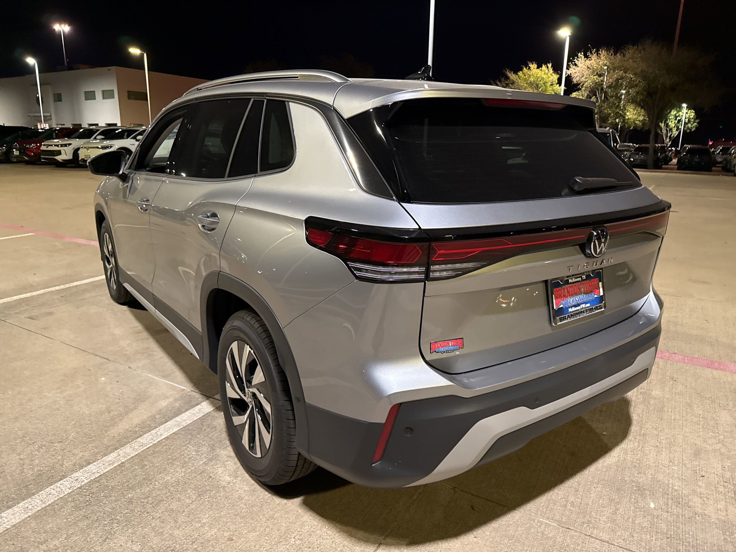 New 2025 Volkswagen Tiguan S FWD image 6