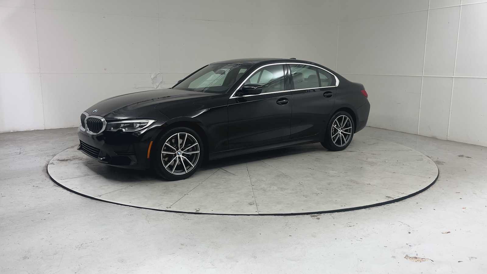 Used 2020 BMW 330i Sedan w/ Convenience Package RWD image 6