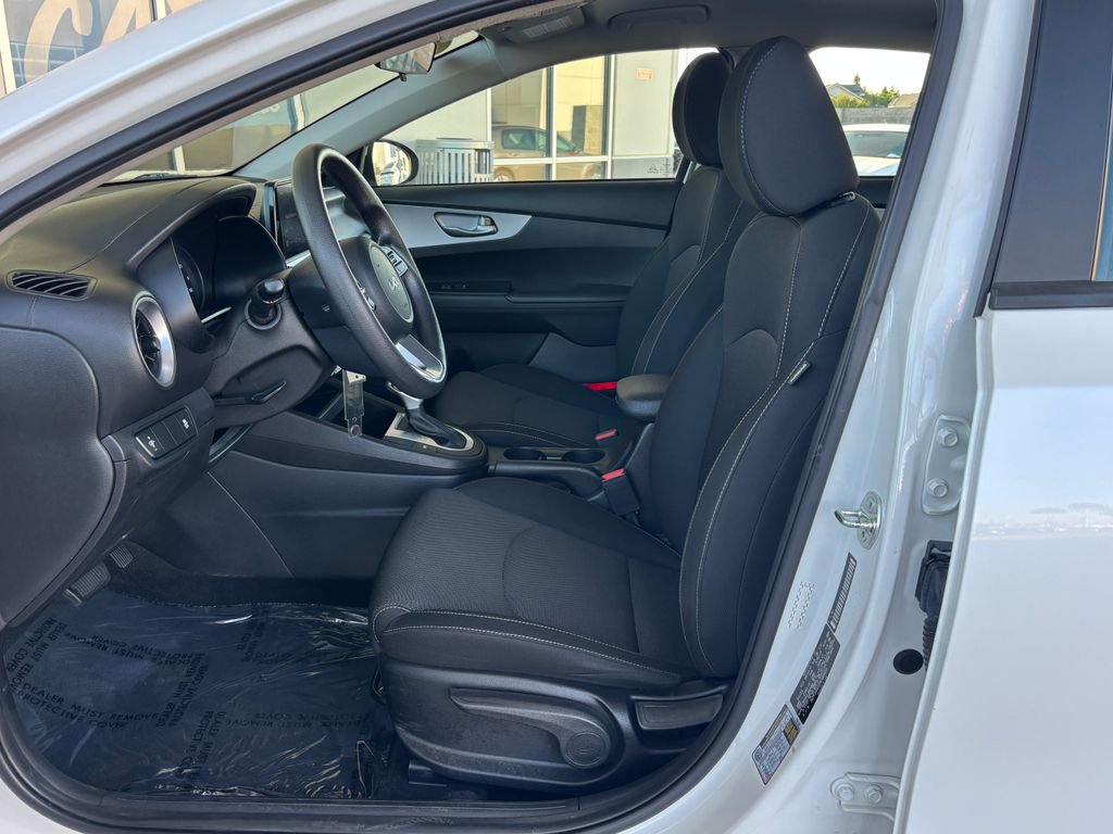 Used 2023 Kia Forte LXS image 19