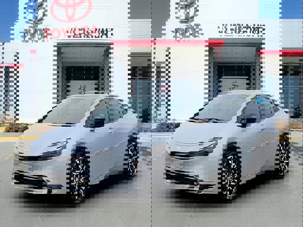New 2026 Toyota Prius Plug-In Hybrid FWD image 1