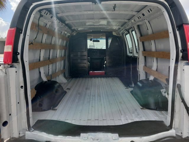 Used 2020 GMC Savana 2500 w/ Driver Convenience Package RWD image 11