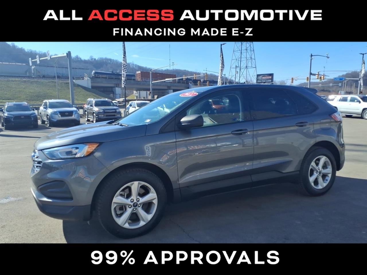 Used 2022 Ford Edge SE image 3