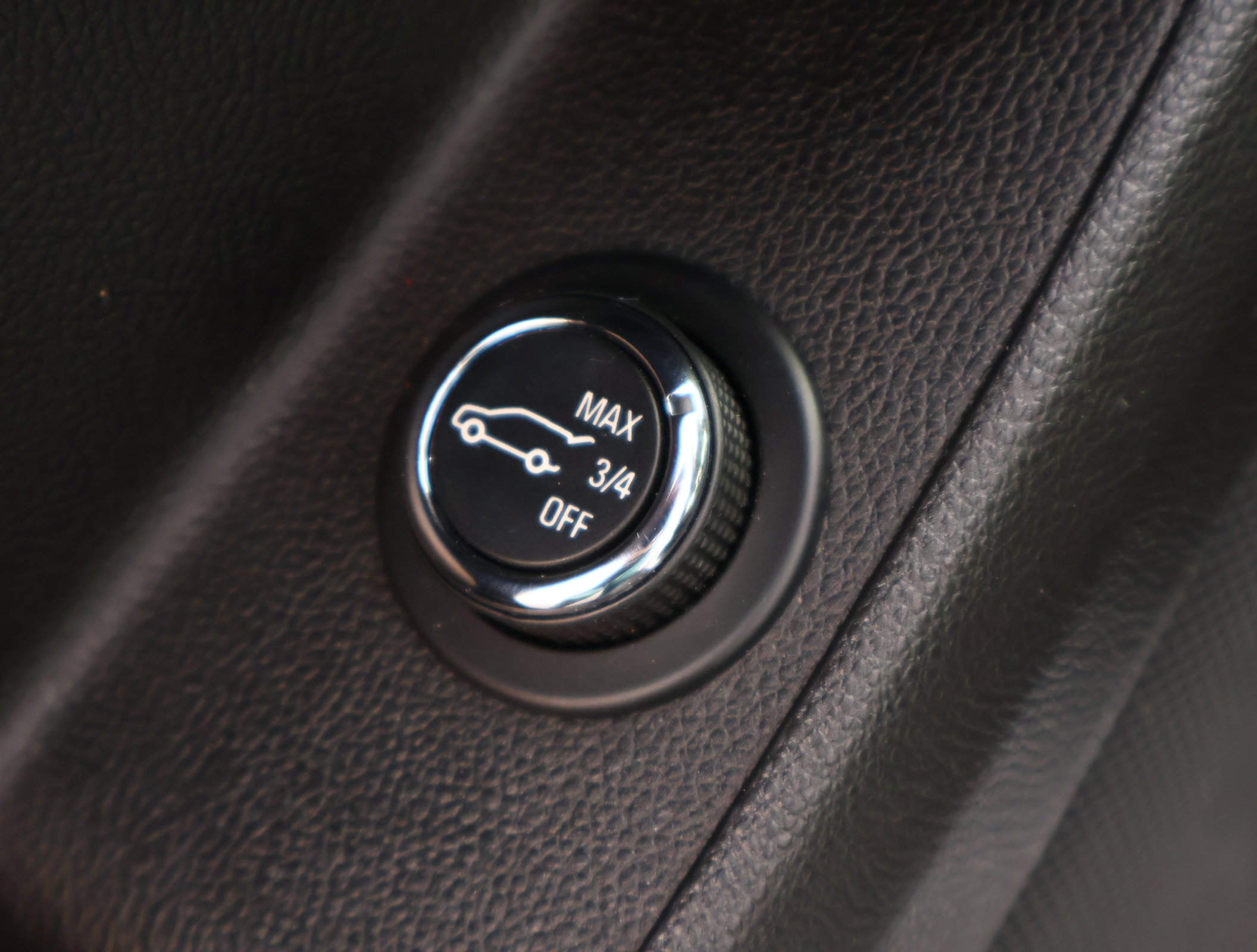 Used 2020 Chevrolet Traverse Premier w/ Redline Edition image 10