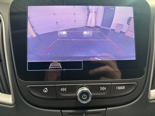 Used 2021 Chevrolet Malibu LS w/ Driver Confidence Package FWD image 17