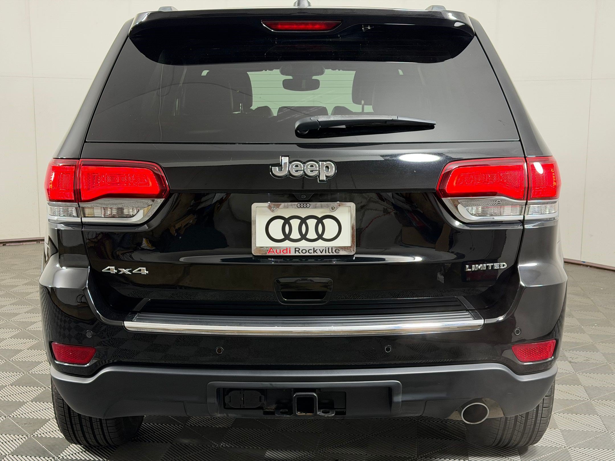 Used 2021 Jeep Grand Cherokee Limited w/ Premium Lighting Group AWD/4WD image 10