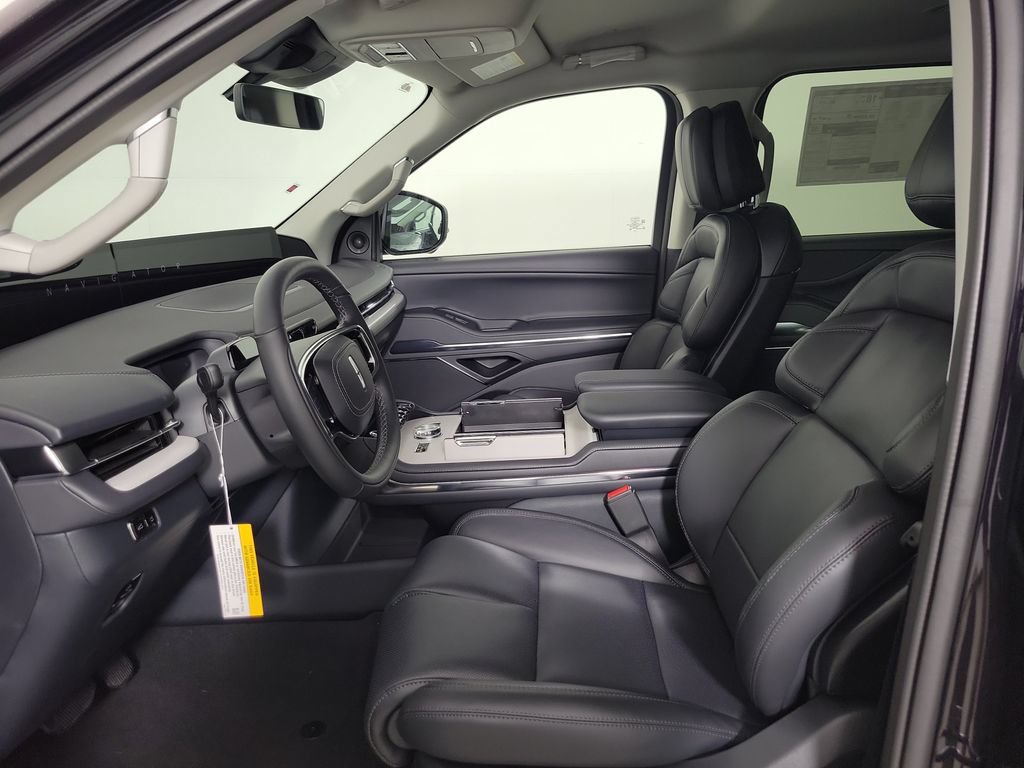New 2027 Lincoln Navigator Premiere RWD image 19
