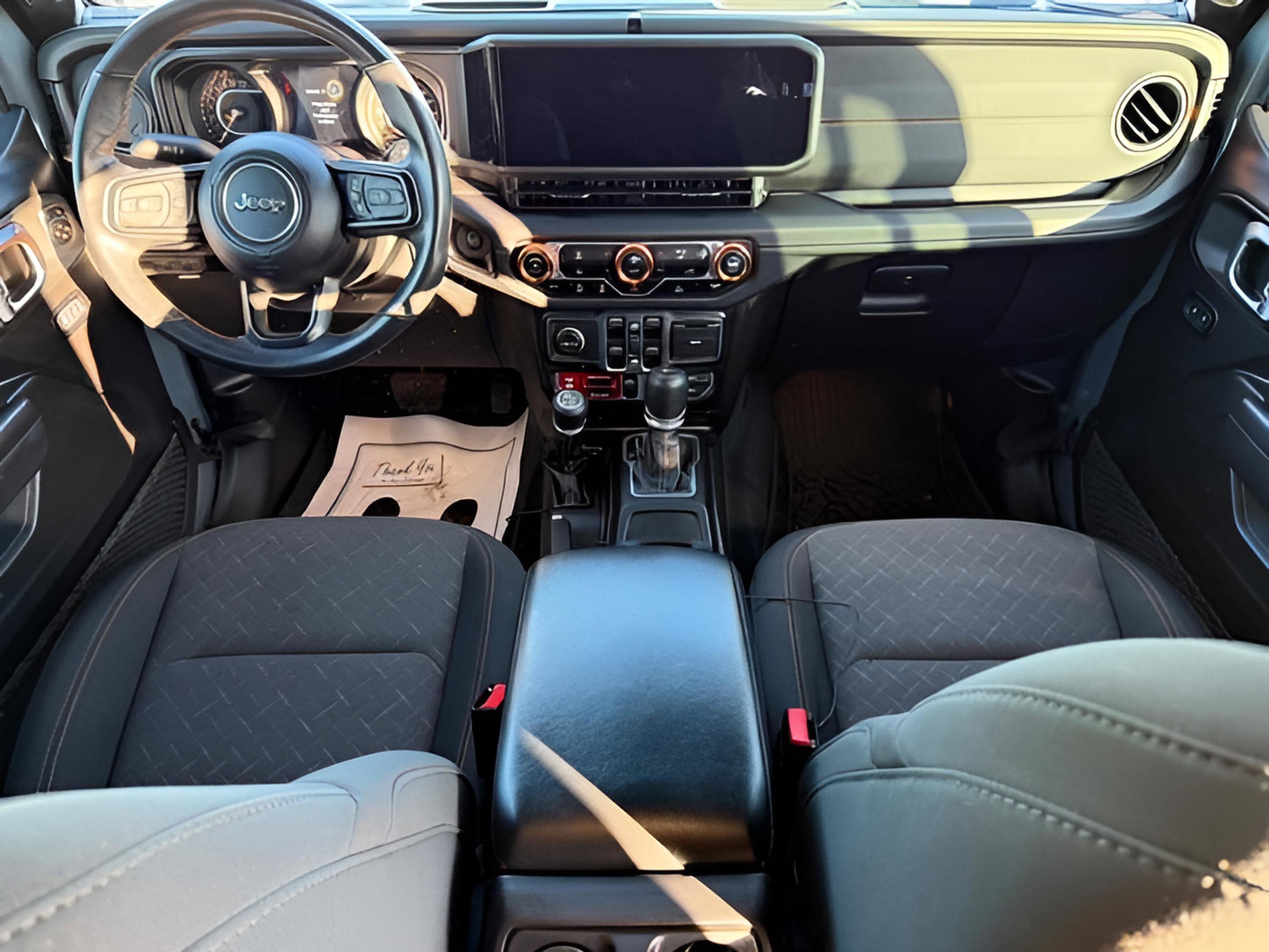 Certified 2024 Jeep Gladiator Mojave AWD/4WD image 10