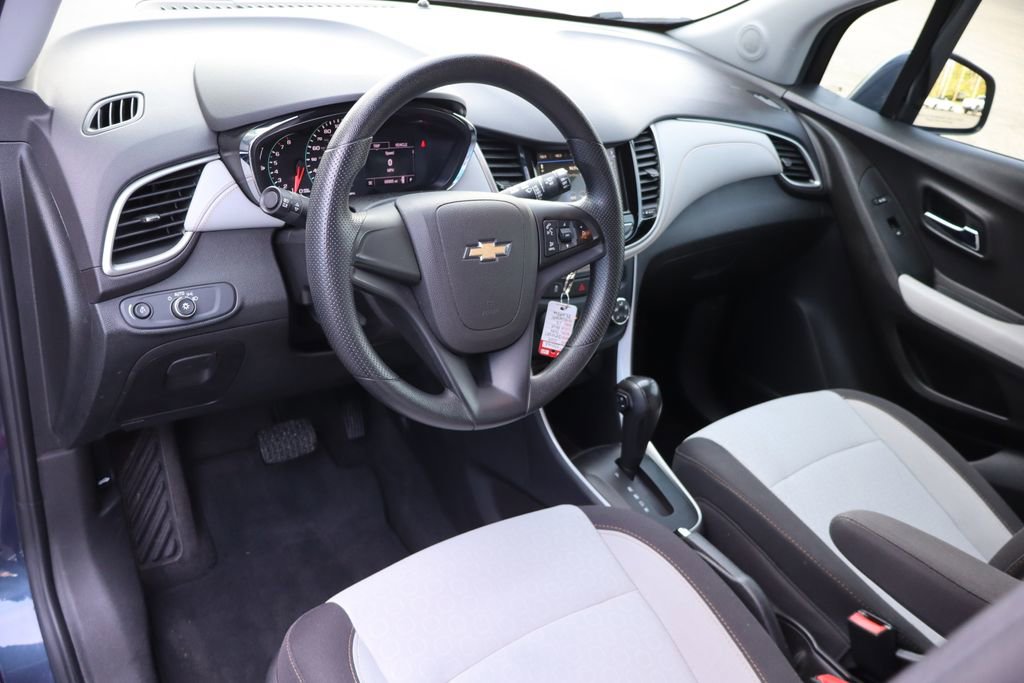 Used 2019 Chevrolet Trax LS FWD image 5