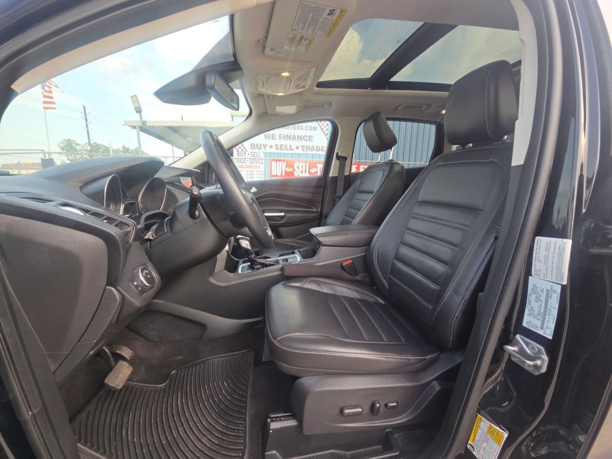 Used 2018 Ford Escape SEL w/ Canadian Touring Package AWD/4WD image 16