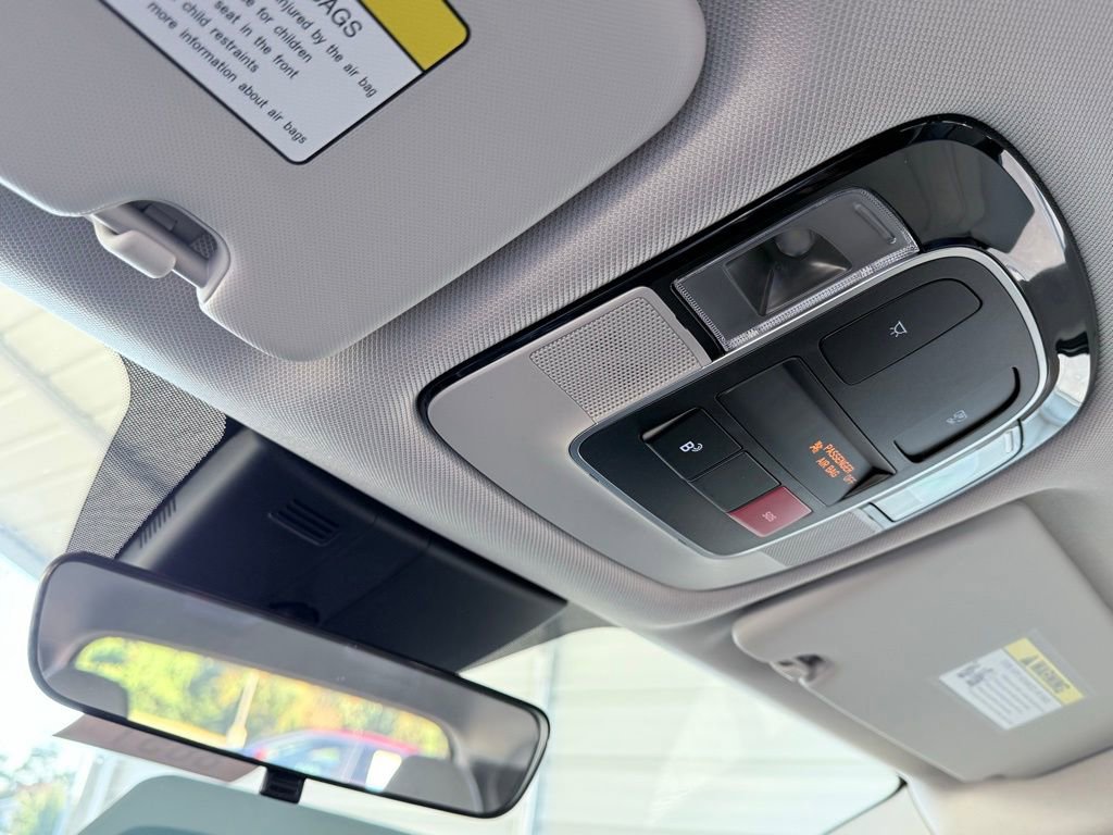 Used 2025 Hyundai Tucson SE image 21