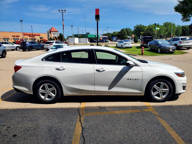 Used 2024 Chevrolet Malibu LT FWD image 4