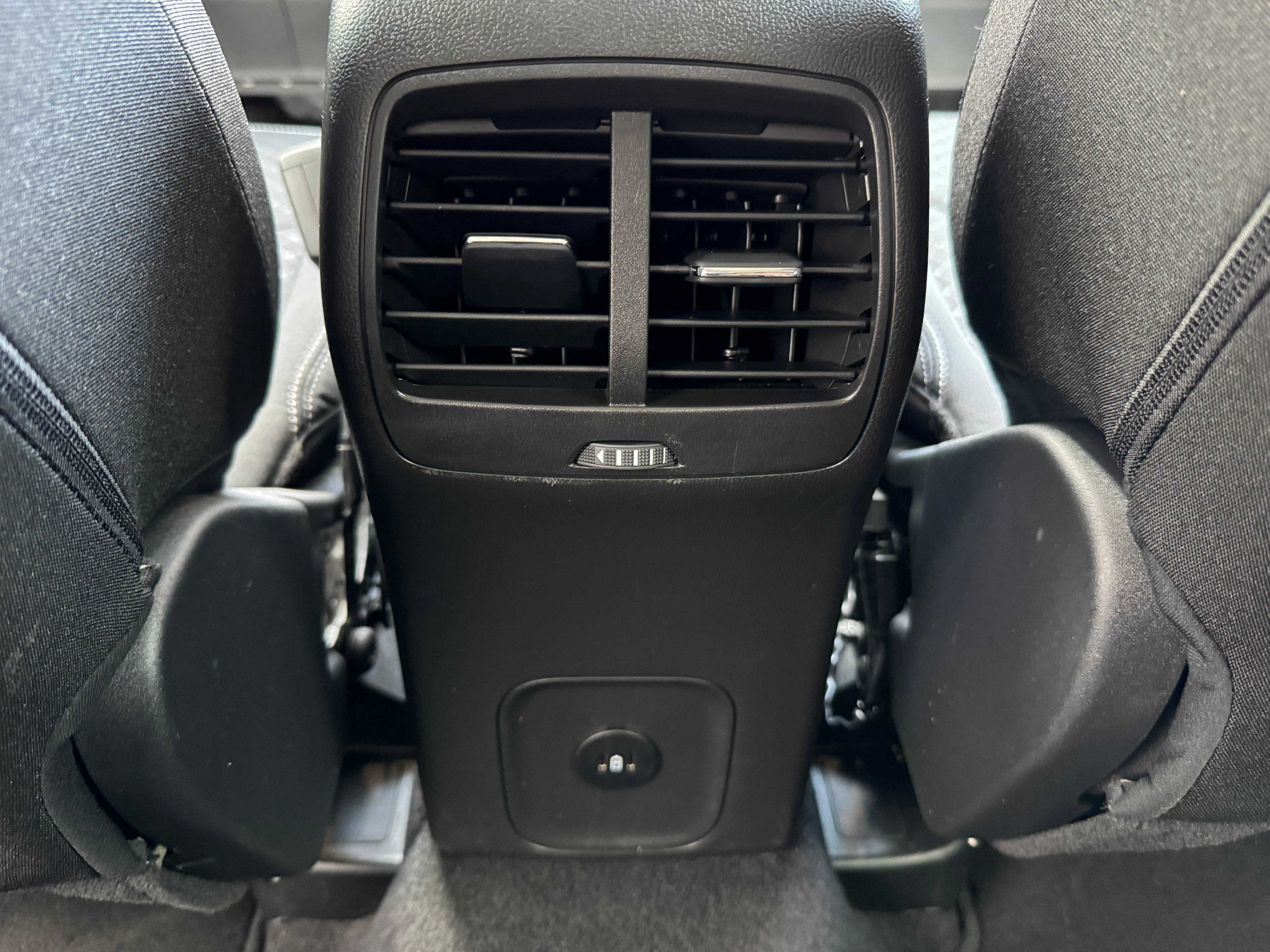 Used 2025 Ford Escape Active AWD/4WD image 27