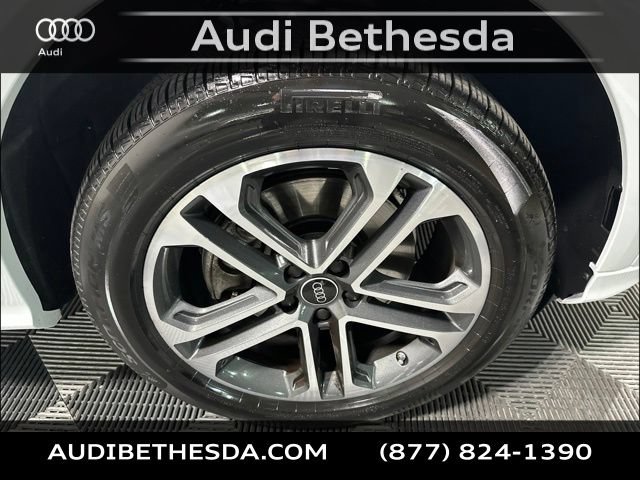 Certified 2025 Audi Q5 Premium w/ Premium Plus AWD/4WD image 9