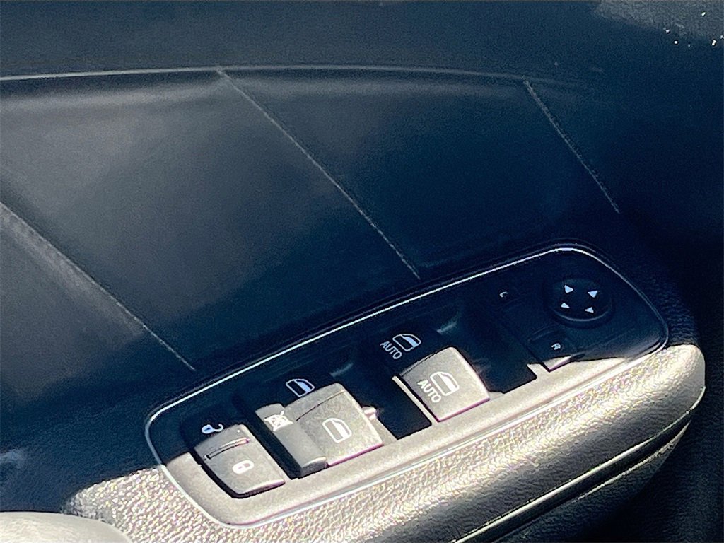 Used 2023 Dodge Charger R/T w/ Plus Group image 18