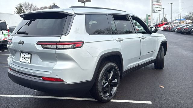 New 2026 Jeep Grand Cherokee L Limited w/ Limited Altitude Package AWD/4WD image 3