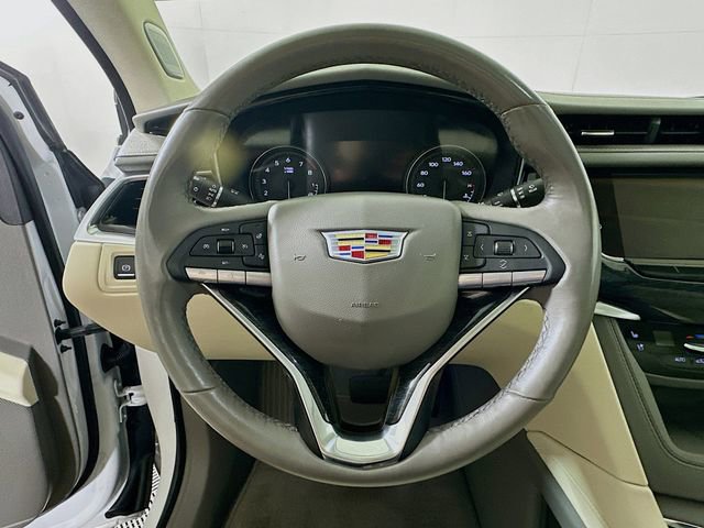 Used 2024 Cadillac XT6 Premium Luxury w/ Technology Package image 13