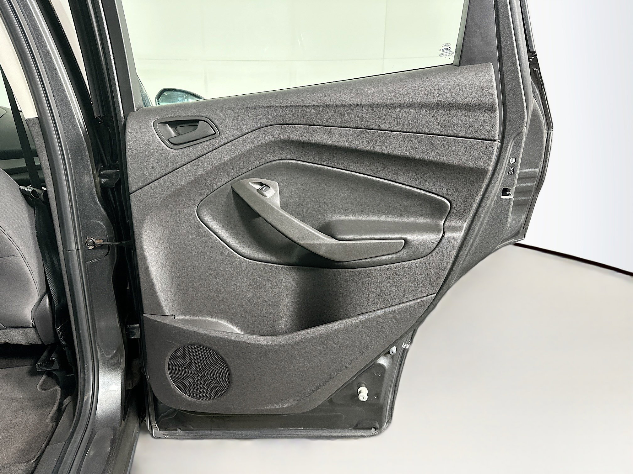 Used 2018 Ford Escape S image 27