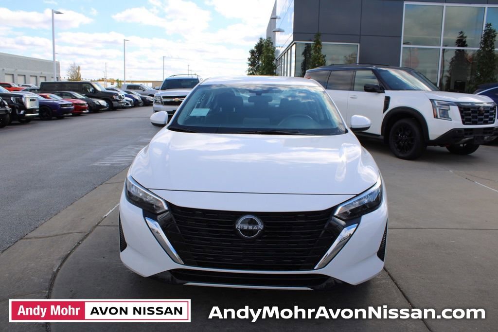 New 2025 Nissan Sentra SV image 2