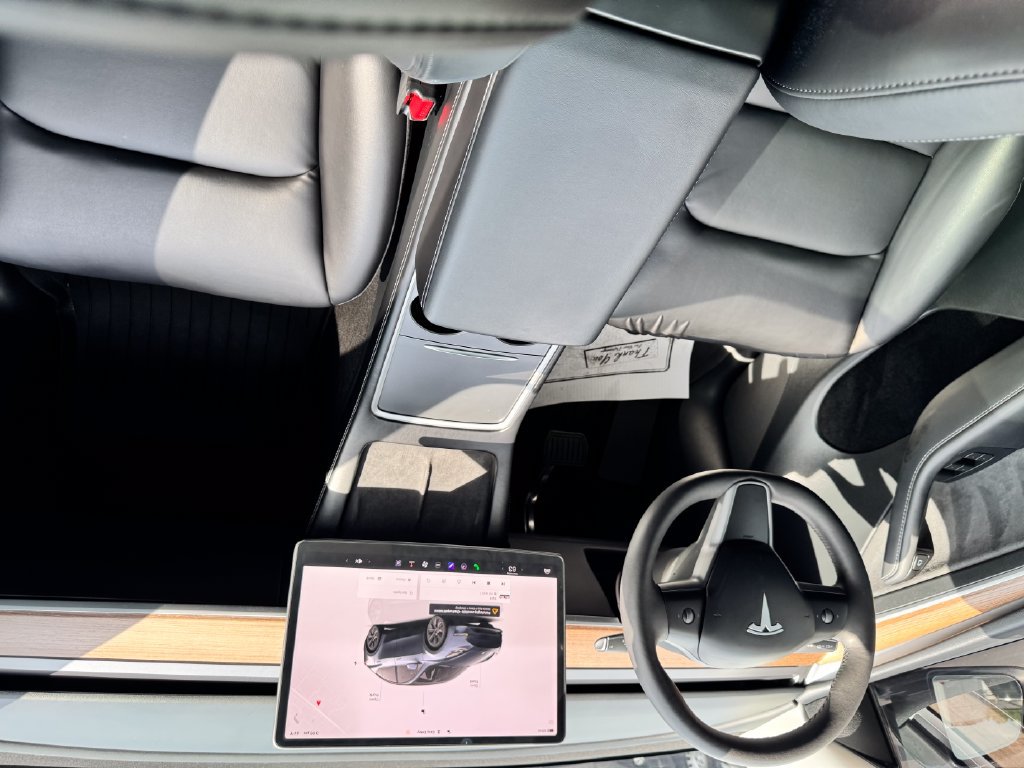 Used 2024 Tesla Model Y Long Range RWD image 12
