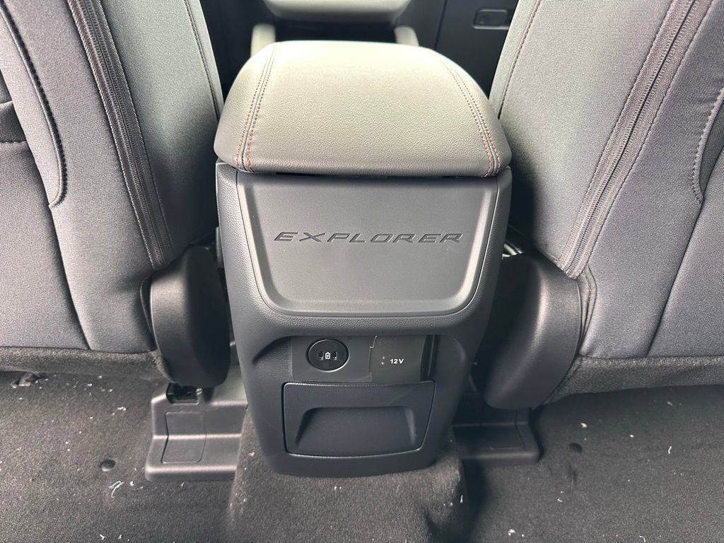 New 2026 Ford Explorer Active image 23
