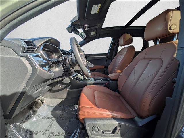 Used 2020 Audi Q3 2.0T Prestige w/ Prestige Package image 17