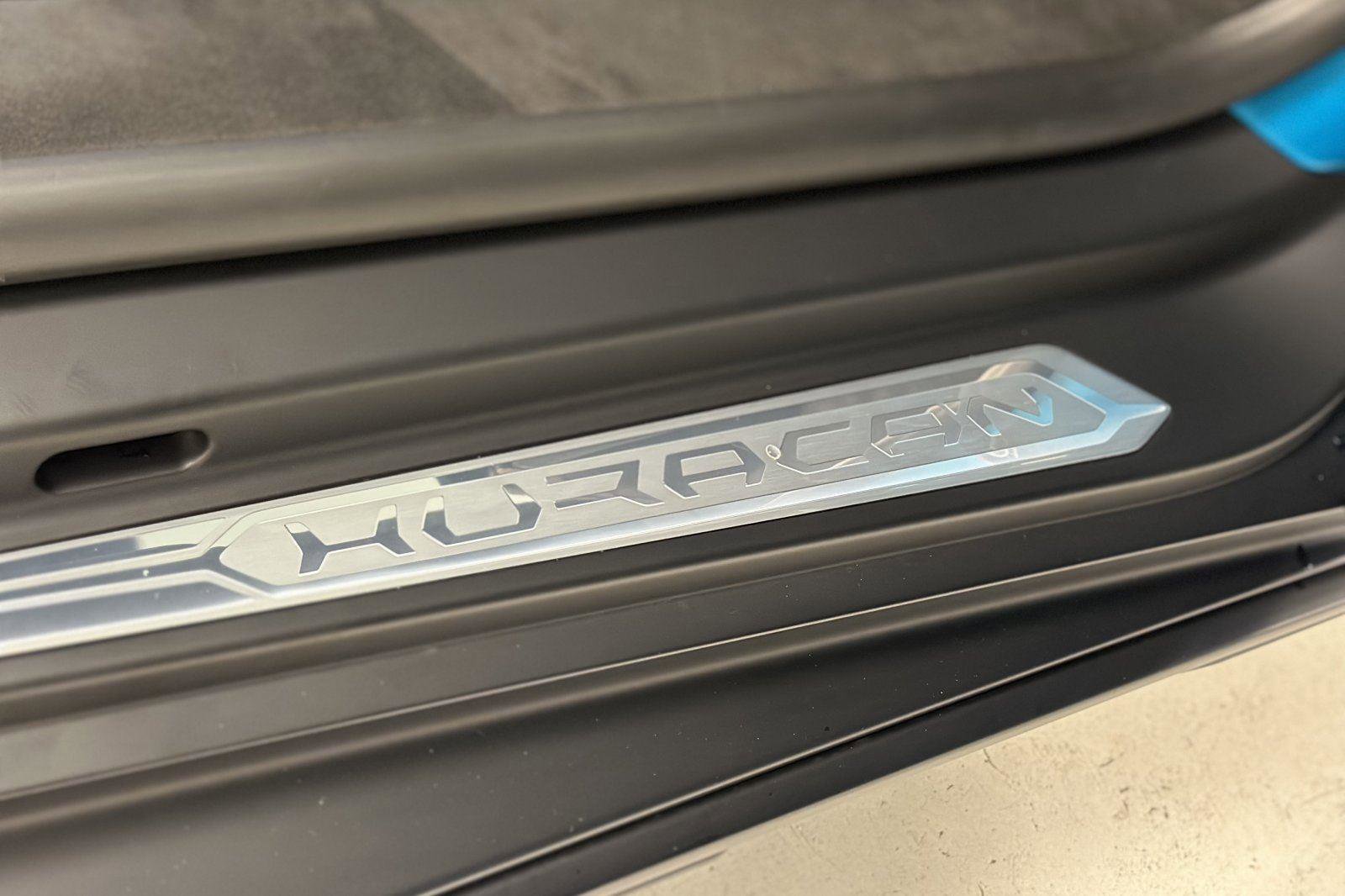 Used 2024 Lamborghini Huracan Sterrato image 27