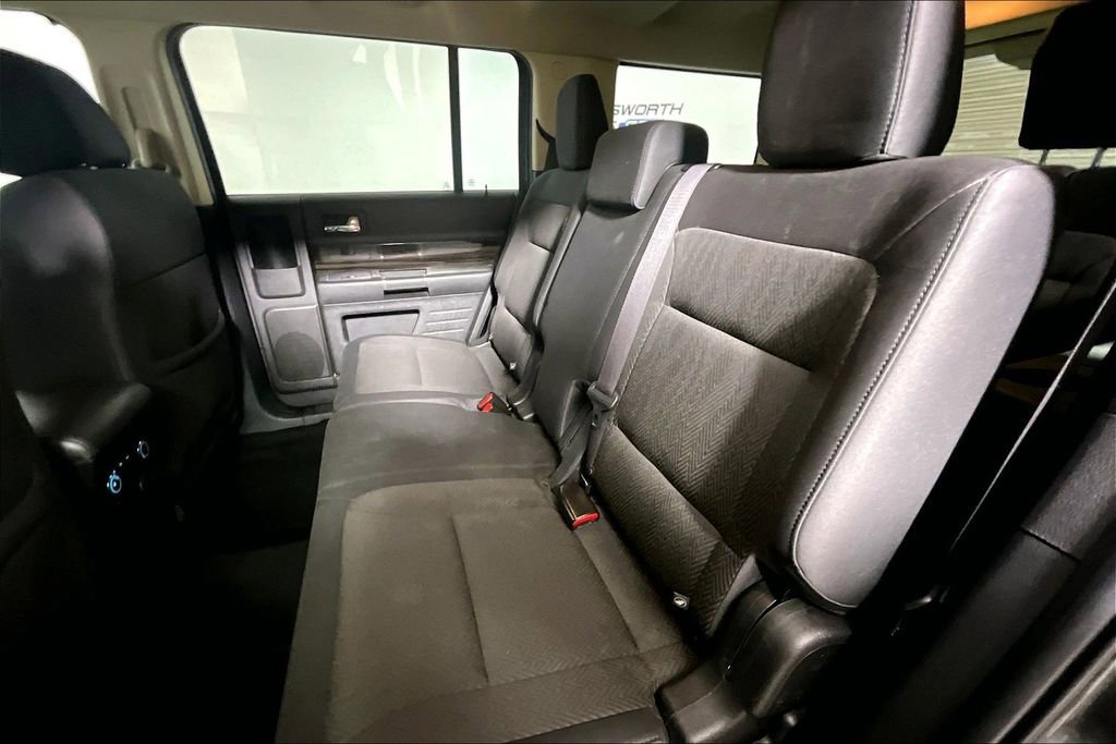 Used 2019 Ford Flex SEL FWD image 20