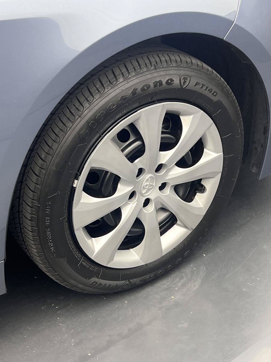 Used 2025 Toyota Corolla LE w/ Convenience Package FWD image 32