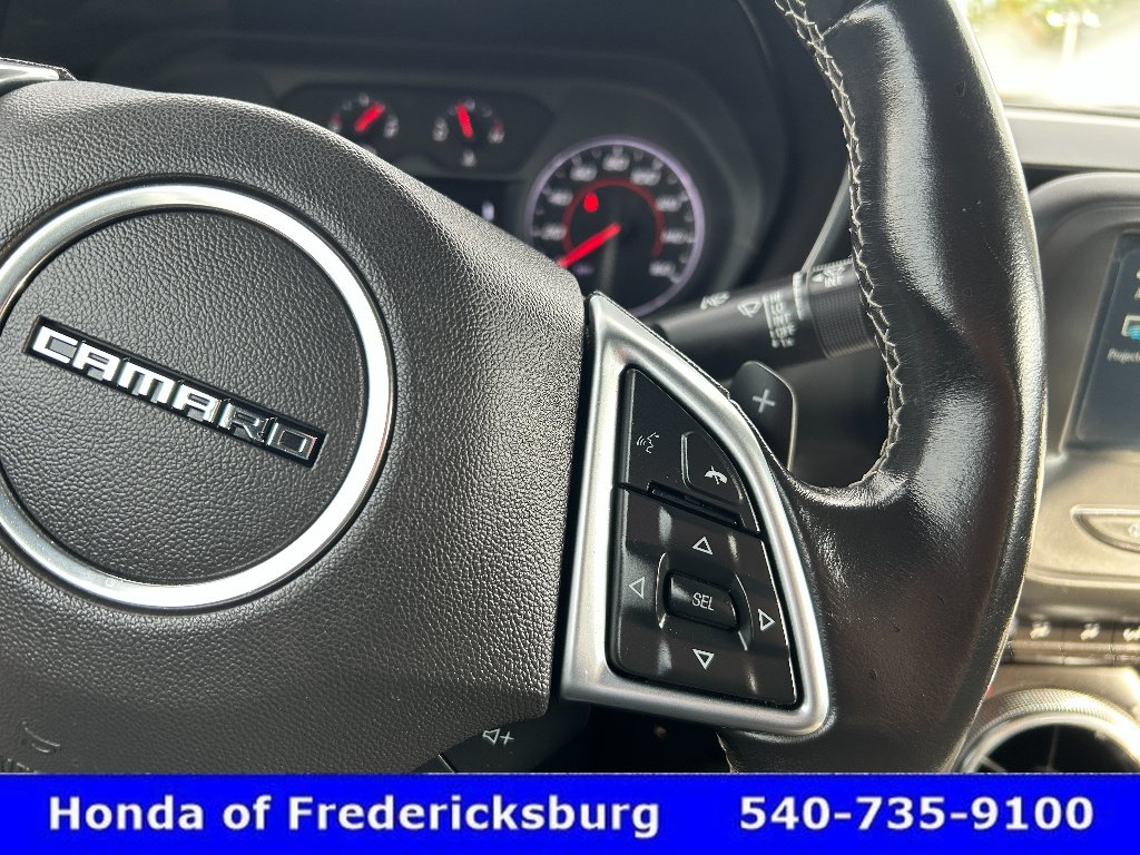 Used 2017 Chevrolet Camaro LT RWD image 19