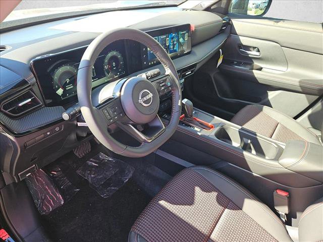 New 2026 Nissan Kicks SR image 3