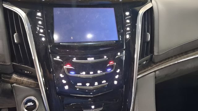 Used 2016 Cadillac Escalade Platinum AWD/4WD image 10