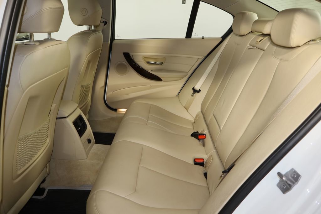 Used 2014 BMW 328i xDrive Sedan image 17