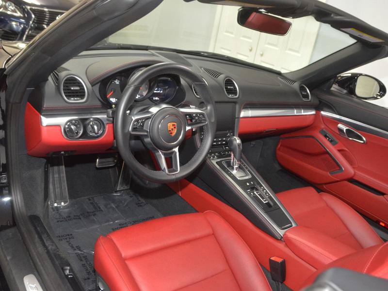 Used 2019 Porsche 718 Boxster S RWD image 21