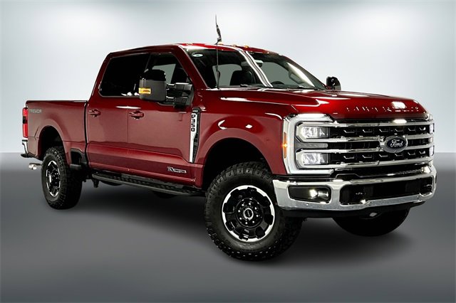 New 2026 Ford F350 Lariat w/ Tremor Off-Road Package