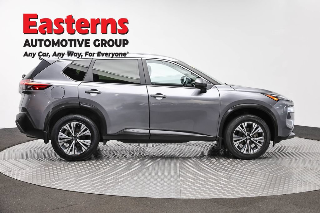 Used 2023 Nissan Rogue SV AWD/4WD image 4