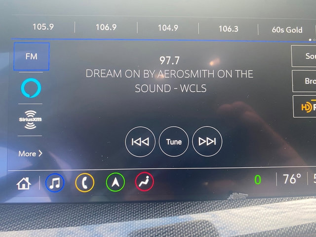 Used 2022 Buick Envision Essence w/ Technology Package I image 17