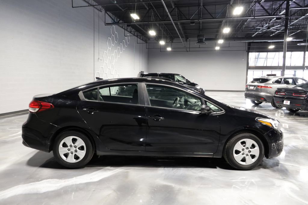 Used 2018 Kia Forte LX w/ LX Rear Camera Package image 8