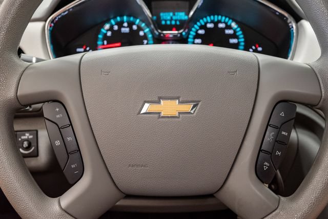 Used 2017 Chevrolet Traverse LS FWD image 12