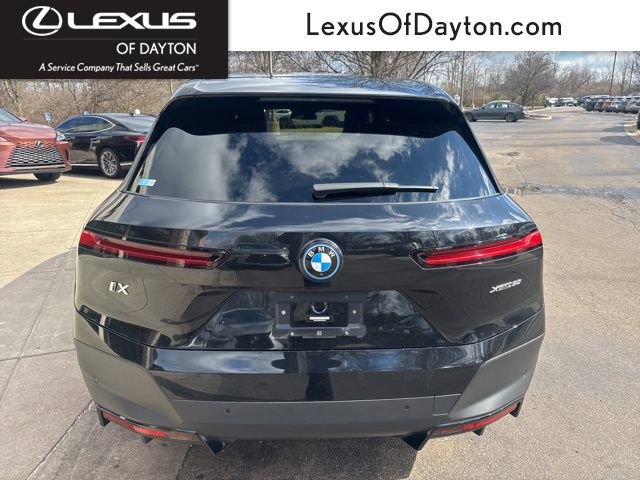 Used 2023 BMW iX xDrive50 image 4