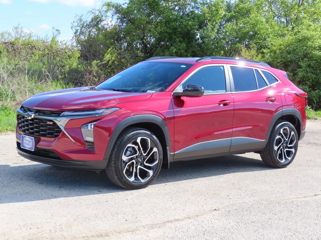 Used 2025 Chevrolet Trax RS w/ Sunroof Package FWD image 20