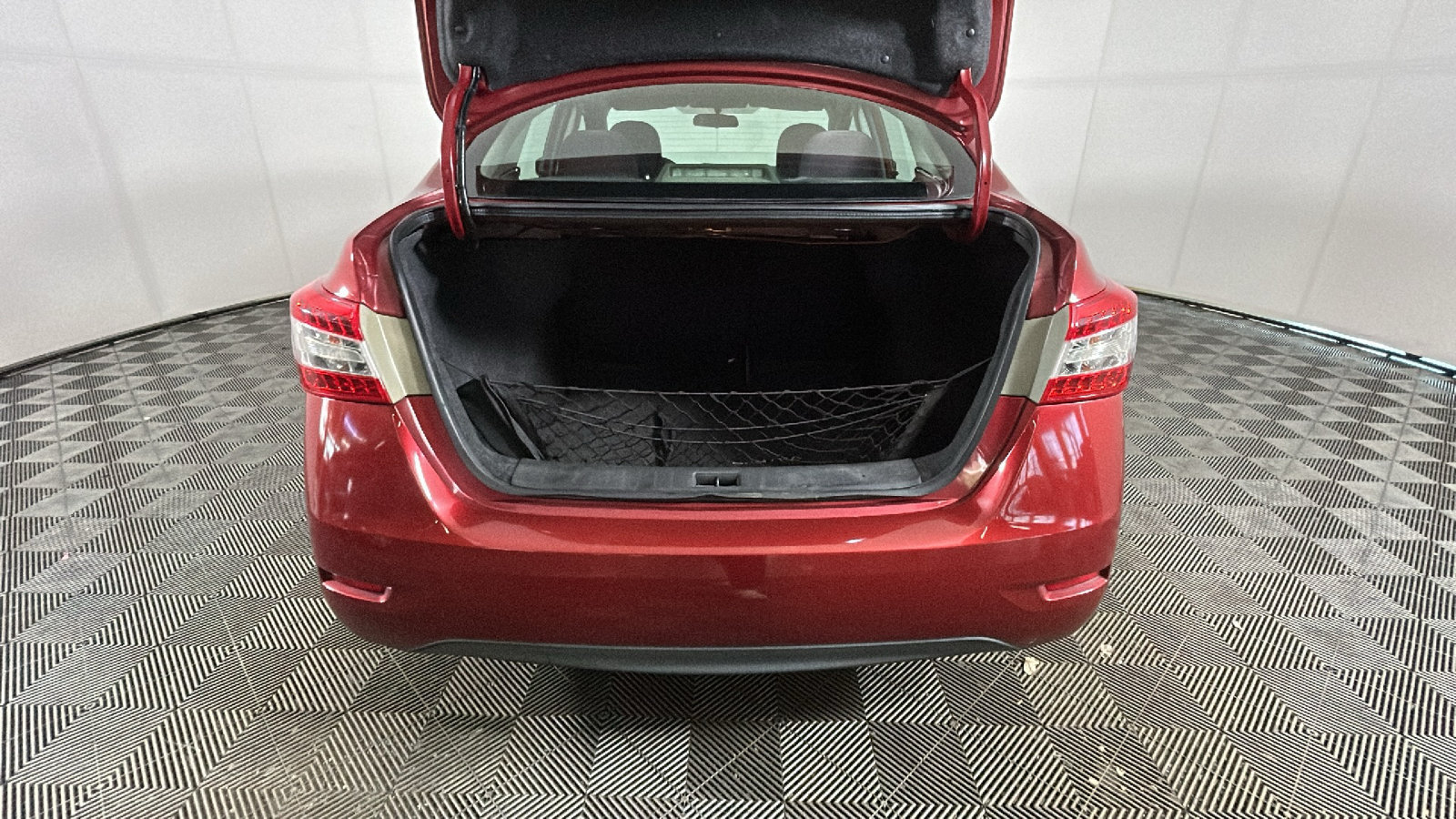 Used 2015 Nissan Sentra SV FWD image 34