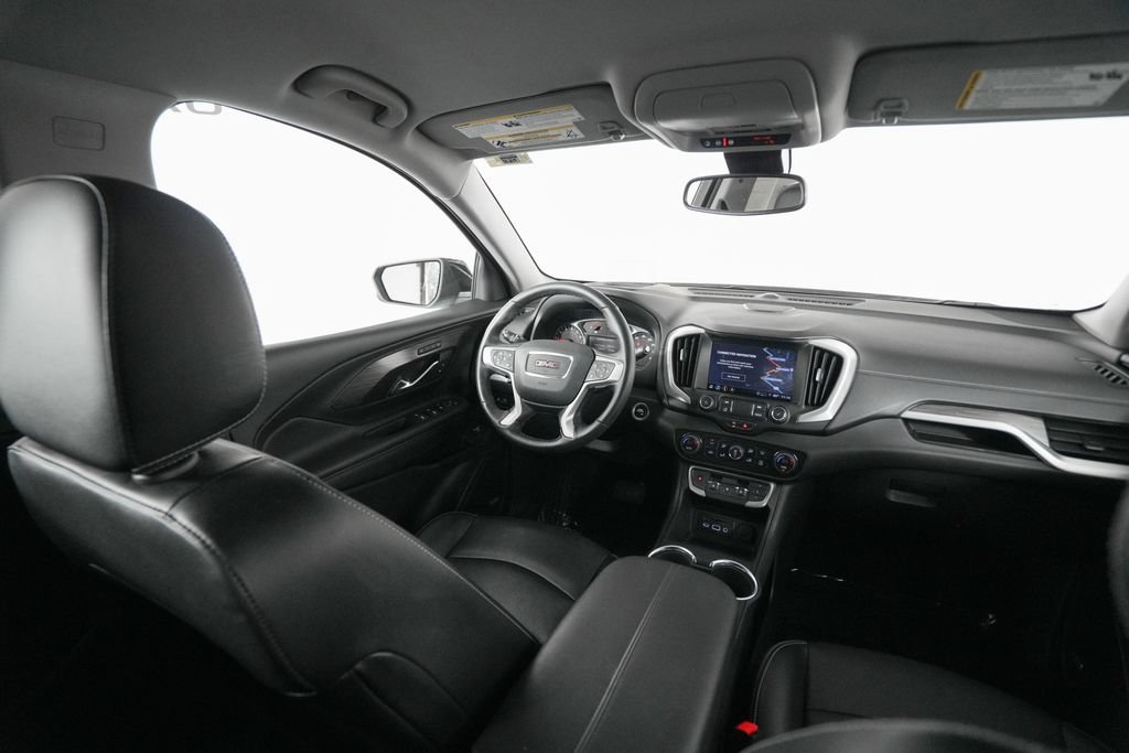 Used 2023 GMC Terrain SLT w/ Infotainment Package II FWD image 16