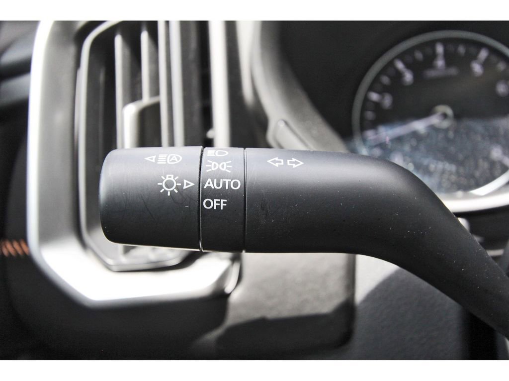 Certified 2025 MAZDA CX-50 AWD 2.5 Turbo w/ Weather Package image 18