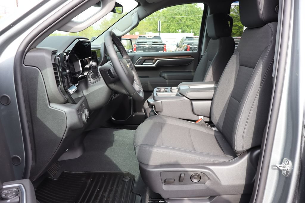 New 2026 Chevrolet Silverado 1500 LT AWD/4WD image 4