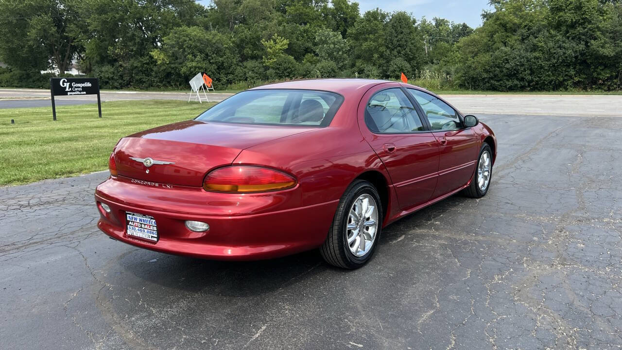 Used 2004 Chrysler Concorde LXi image 5